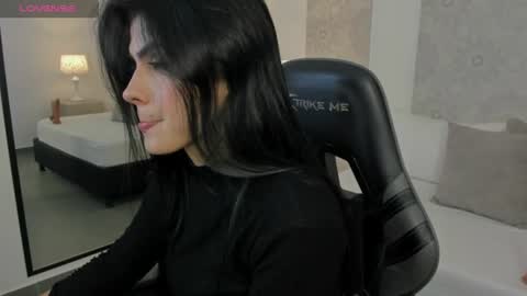 Snapshot of stephanya_ chatting on June 24, 7:13 pm S T E P H A N Y A online show from June 24, 7:13 pm