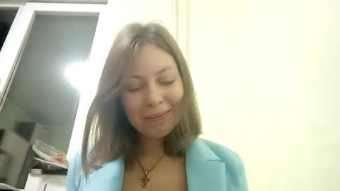 Snapshot of stephanyfuerte chatting on December 4, 5:43 pm Jessica online show from December 4, 5:43 pm