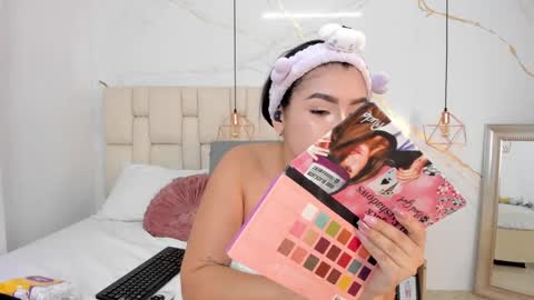 Snapshot of stephanysc chatting on February 23, 1:13 am Stefanny online show from February 23, 1:13 am