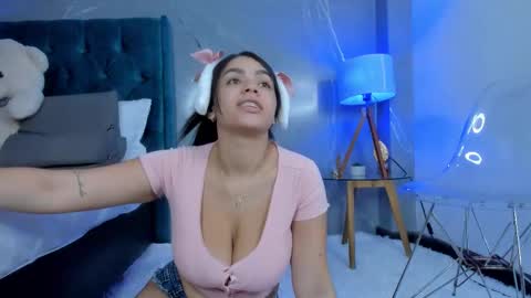 Snapshot of stephanysc chatting on February 24, 12:41 am Stefanny online show from February 24, 12:41 am