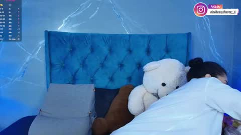 Snapshot of stephanysc chatting on March 21, 12:59 am Stefanny online show from March 21, 12:59 am