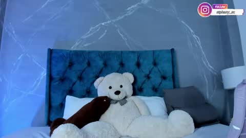 Snapshot of stephanysc chatting on April 9, 12:43 am Stefanny online show from April 9, 12:43 am