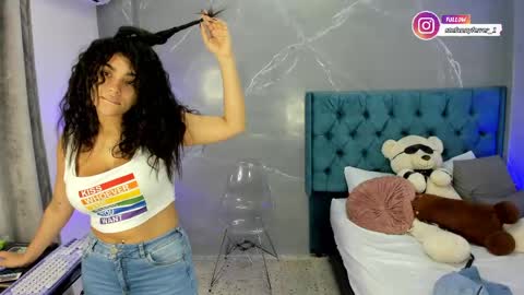 Snapshot of stephanysc chatting on June 7, 1:32 am Stefanny online show from June 7, 1:32 am
