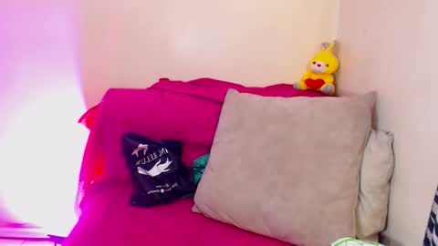 Snapshot of stephanyyx1 chatting on March 6, 4:53 am stephanyyx1 online show from March 6, 4:53 am