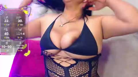 Snapshot of stephanyyx1 chatting on June 11, 12:19 am stephanyyx1 online show from June 11, 12:19 am