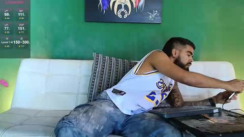    ................     online show from December 1, 7:52 pm