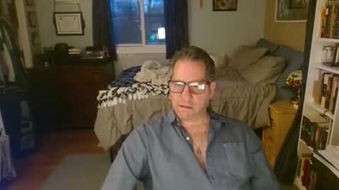 stephenhal9 online show from April 7, 12:11 am