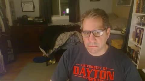 stephenhal9 online show from April 9, 3:28 am