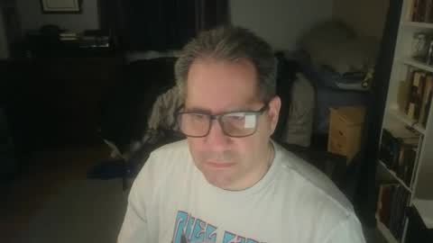 stephenhal9 online show from April 10, 4:17 am