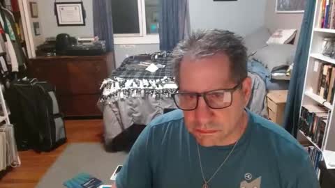 stephenhal9 online show from April 14, 1:22 am