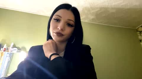 Snapshot of stephniesolie chatting on November 20, 12:05 pm StephanI online show from November 20, 12:05 pm