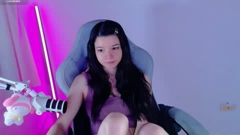 Snapshot of stephybrown chatting on February 24, 1:14 am stephy online show from February 24, 1:14 am