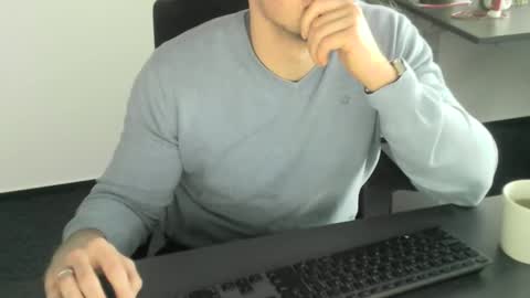 sterno_unlimited online show from December 31, 10:26 am