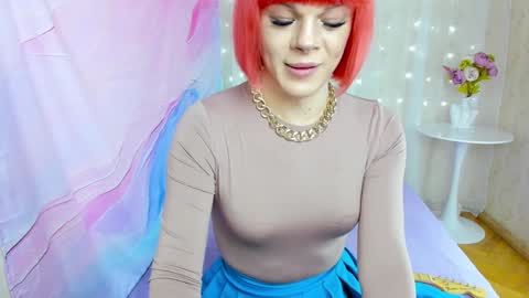 Snapshot of stesnyashkaalice chatting on December 6, 2:38 pm Alice online show from December 6, 2:38 pm