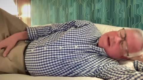 Snapshot of steve988279 chatting on February 26, 12:05 am Steve online show from February 26, 12:05 am