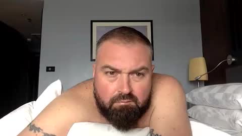 steve__1980 online show from December 16, 6:07 am