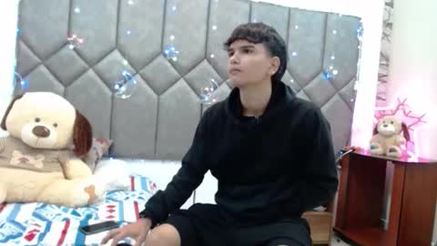 Snapshot of steve_hotman_ chatting on March 12, 12:00 pm Steve Hotman online show from March 12, 12:00 pm