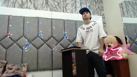 Snapshot of steve_hotman_ chatting on March 21, 12:21 pm Steve Hotman online show from March 21, 12:21 pm