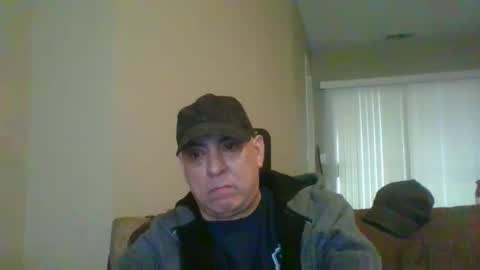 Snapshot of stevecv67 chatting on December 5, 8:05 pm Steve online show from December 5, 8:05 pm