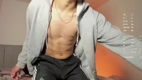 Snapshot of steveen_1604 chatting on March 10, 10:15 am Stevenn online show from March 10, 10:15 am