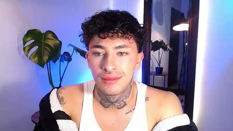 Snapshot of stevennavarro chatting on March 19, 1:09 am Daniel Steven Navarro online show from March 19, 1:09 am