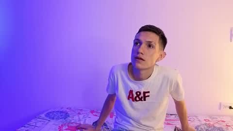 stevenweb online show from October 8, 11:46 pm