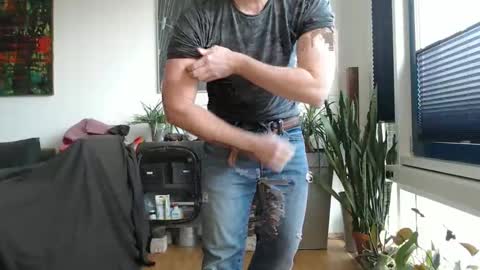 white beef online show from February 22, 1:35 pm