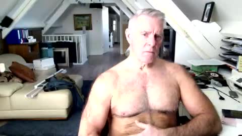 Snapshot of stevetwo chatting on March 16, 12:31 pm stevetwo online show from March 16, 12:31 pm