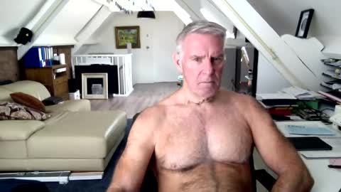 stevetwo online show from June 9, 10:49 am