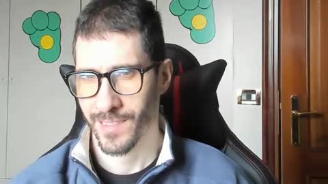 Snapshot of stevex870 chatting on November 16, 9:15 am Steve online show from November 16, 9:15 am