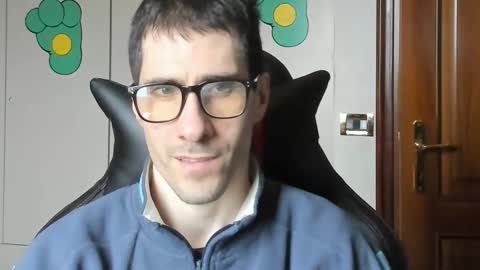 Snapshot of stevex870 chatting on November 24, 1:00 pm Steve online show from November 24, 1:00 pm