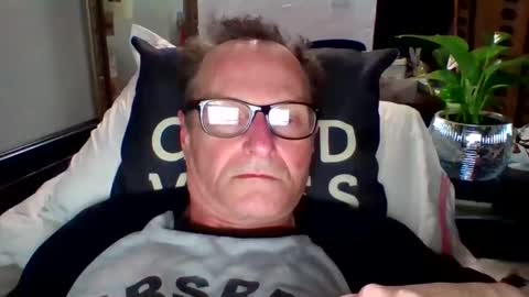 steviehard7 online show from January 19, 8:07 am