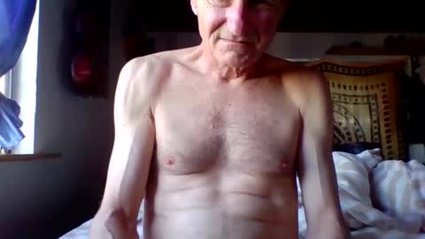 steviehard7 online show from February 25, 3:38 pm