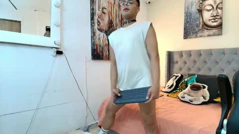 Snapshot of stewart_mateo_ chatting on November 30, 2:26 am stewart online show from November 30, 2:26 am