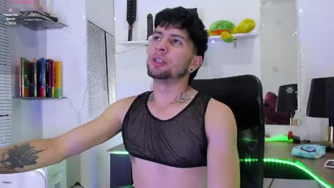 Manuel online show from May 23, 6:45 pm