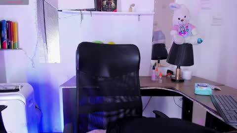 Manuel online show from May 27, 7:22 pm