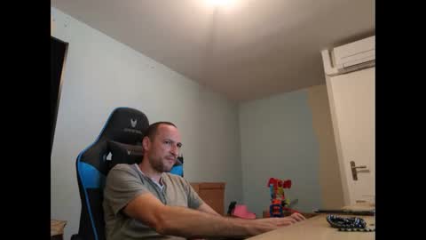 stickolive1 online show from September 17, 8:43 pm