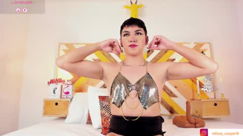 stifany cooper online show from December 12, 2:04 am