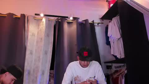 Snapshot of stiiveen_24cm chatting on July 18, 5:44 am Stiven brendan online show from July 18, 5:44 am