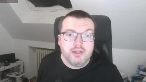 Oliver online show from November 19, 6:41 pm