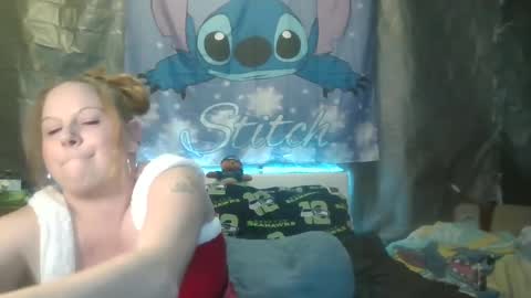 Snapshot of stitchsunshine85 chatting on December 2, 7:25 am Tasha and Drew online show from December 2, 7:25 am