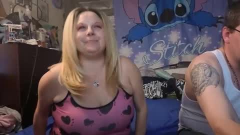 Snapshot of stitchsunshine85 chatting on November 12, 9:32 am Tasha and Drew online show from November 12, 9:32 am