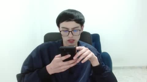 Snapshot of stiv_grant chatting on February 23, 11:13 pm stiv_grant online show from February 23, 11:13 pm