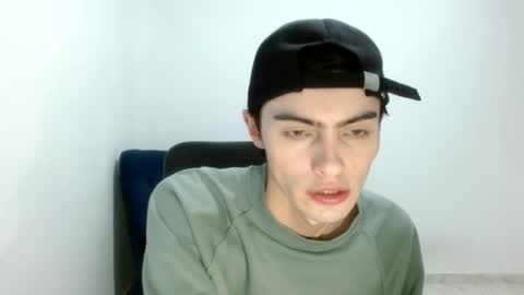 Snapshot of stiv_grant chatting on March 18, 11:19 pm stiv_grant online show from March 18, 11:19 pm