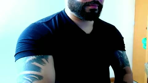 stiven253958 online show from April 28, 6:02 pm