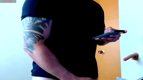 stiven253958 online show from May 29, 4:49 pm