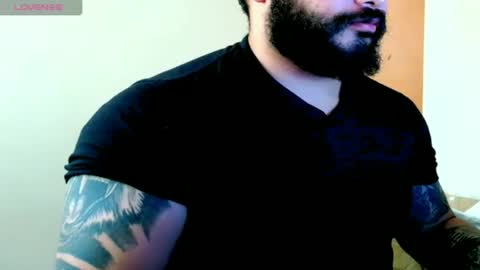 stiven253958 online show from June 13, 2:04 pm