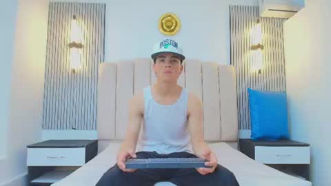 stiven_cooper2 online show from June 17, 12:18 pm