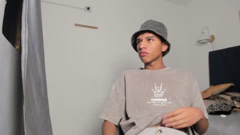 stiven_cum2 online show from June 15, 4:15 am
