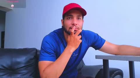 Stiven Montiel online show from September 24, 11:46 am